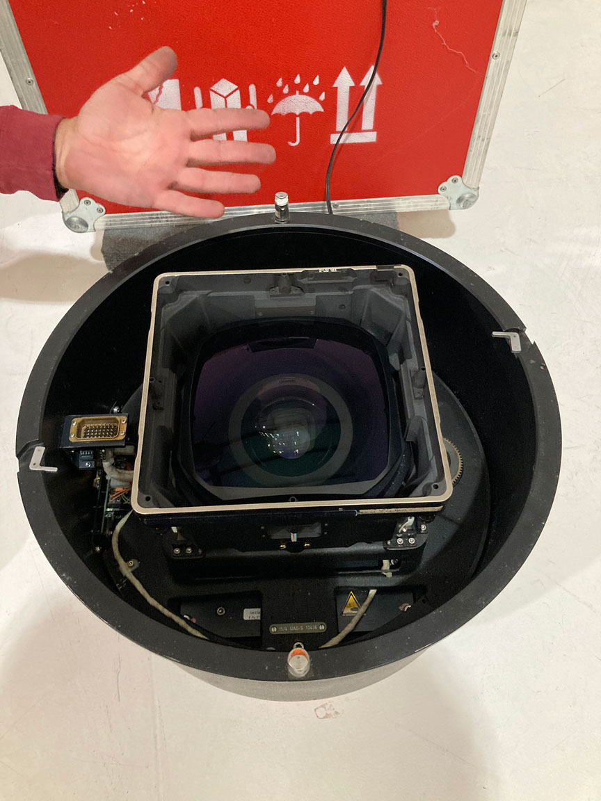 Ref.1114 Leica RC30 Film Camera New Tech Services